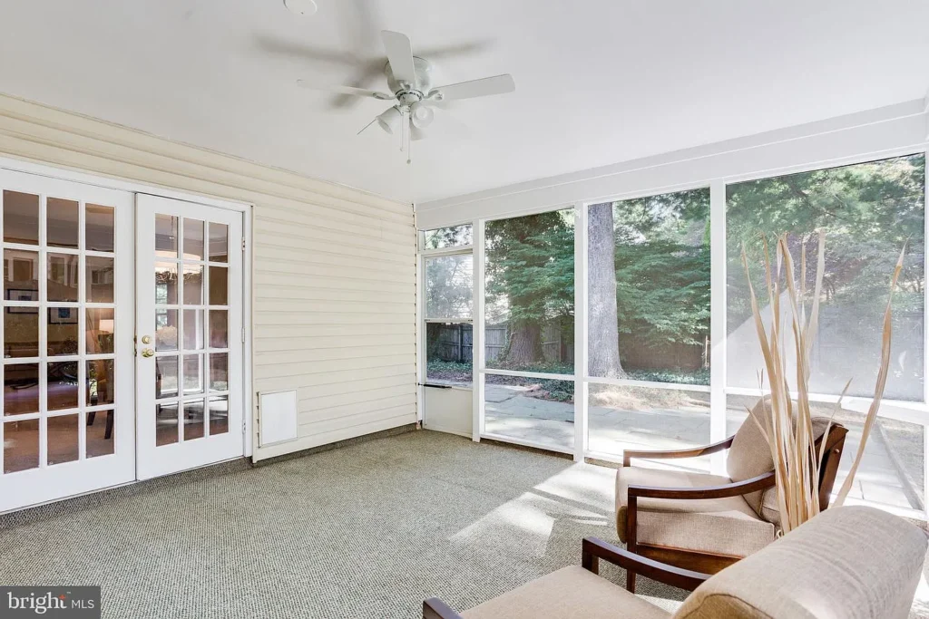 0a940fd4fd6184faf9a9c941faa56ad2-uncropped_scaled_within_1536_1152